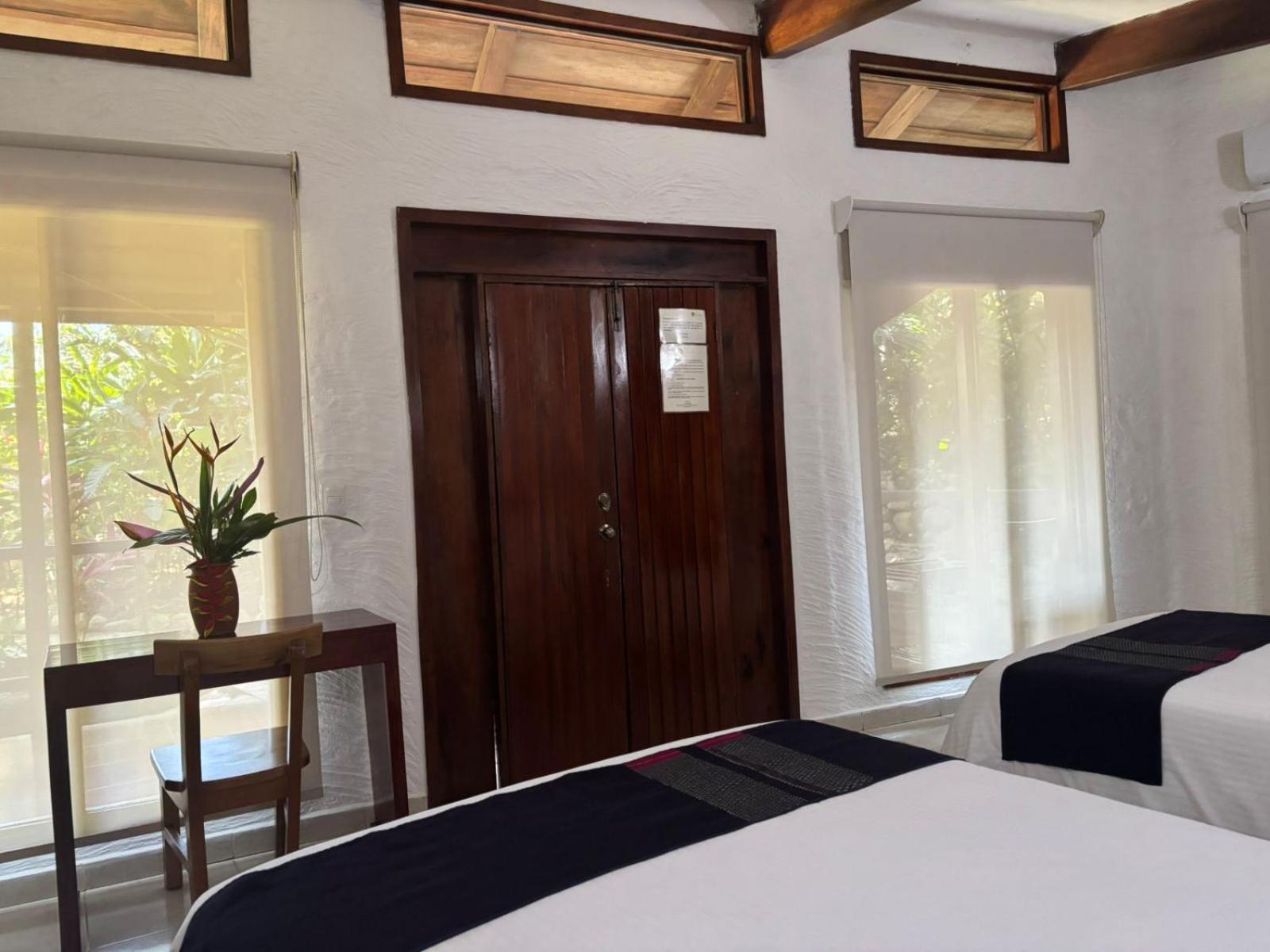 Hotel La Aldea Del Halach Huinic Palenque Rum bild